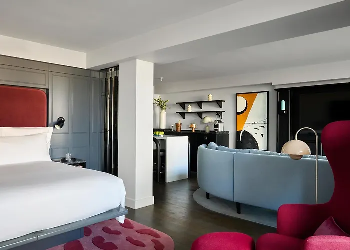 Hotel Sea Containers London